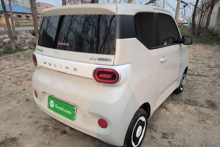 Used Wuling Hongguang MINIEV 2024 3rd Generation 215km Youth Edition Rear Right 45 Deg