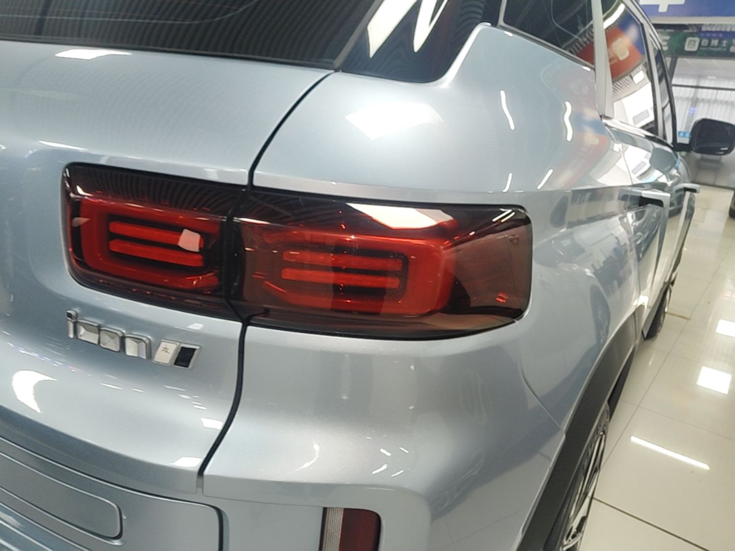 Geely Auto icon 2023 1.5TD Chocolate Luxe Edition — снимка 9