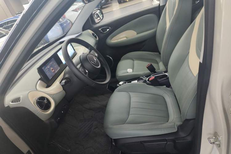 Used Wuling Bingo 2024 333 km Enjoyment Version Left Front Seat