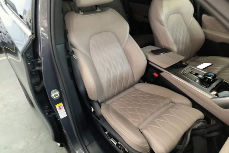 Used BYD Tang New Energy 2024 DM-i Glory Edition 200KM Flagship Model Right Front Seat