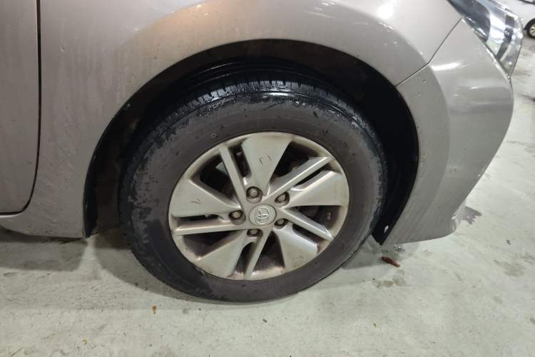 Used Toyota Corolla 2017 1.2T CVT GL-i Right Front Wheel Hub