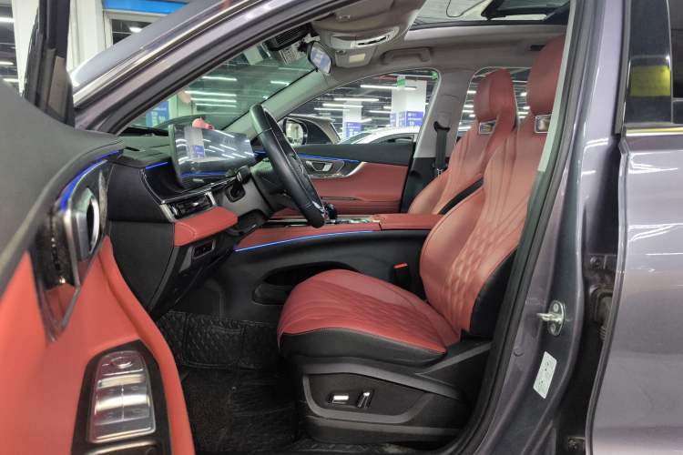 Used Chery Tiggo 7 PLUS 2023 1.6 TGDI DCT Prestige Edition
