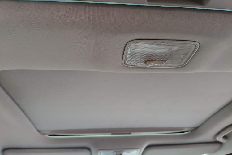 Used Kia Sportage R 2015 2.0L Automatic Two-Wheel Drive DLX Model
