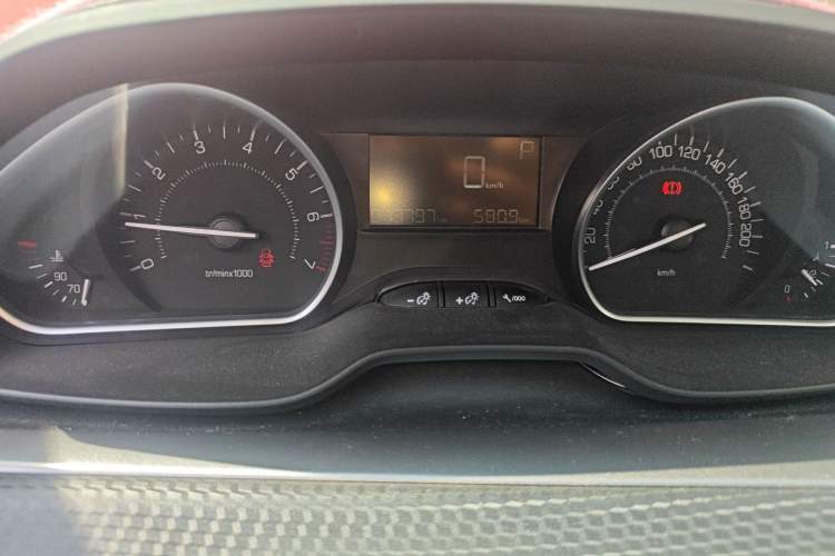 Used Peugeot 2008 2018 1.6L Automatic Fashion Edition Instrument Cluster