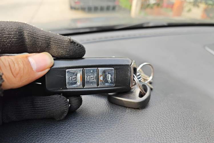 Used Baojun 560 2015 1.8L manual luxury version
