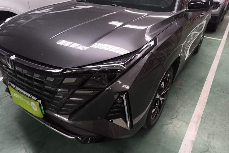 Used CHANGAN UNI-Z New Energy 2024 Blue Whale Smart Electric iDD 125km Beyond Edition
