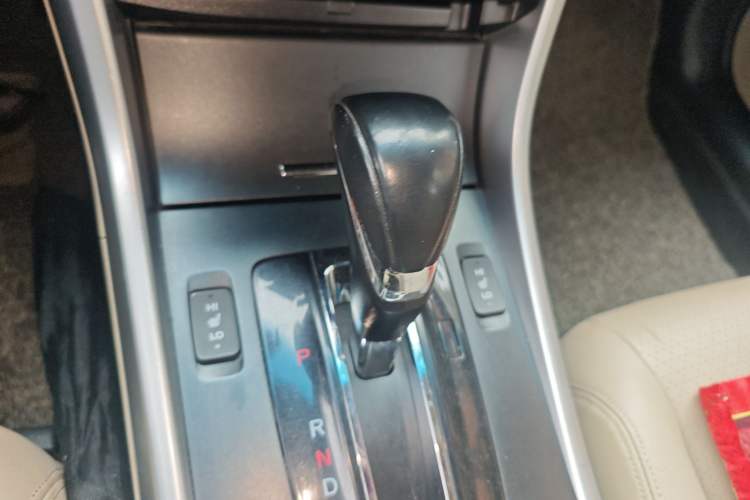 Used Honda Accord 2015 2.0L LXS Elite Edition Gear Lever