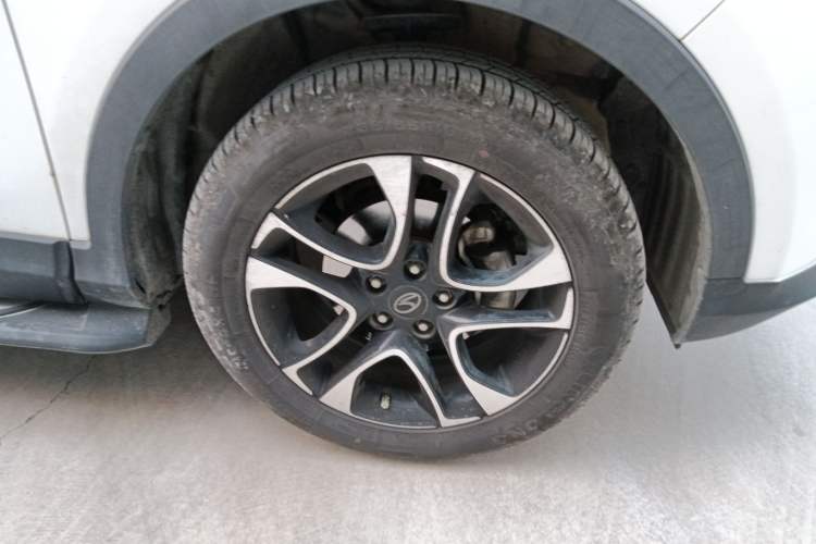 Used Soueast DX7 2015 1.5T Manual Luxury Model
