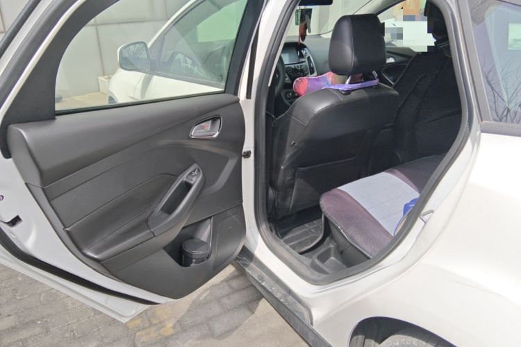 Used Ford Focus 2012 Hatchback 1.6L Automatic Fashion Edition