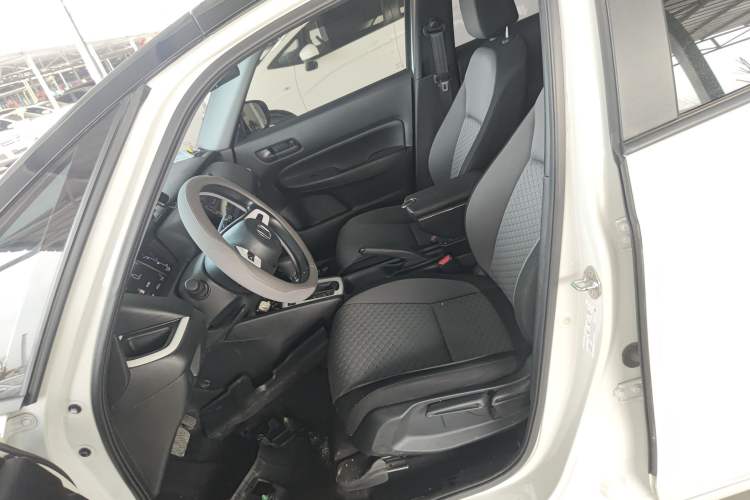 Used Honda Fit 2023 1.5L CVT Trend Edition Left Front Seat