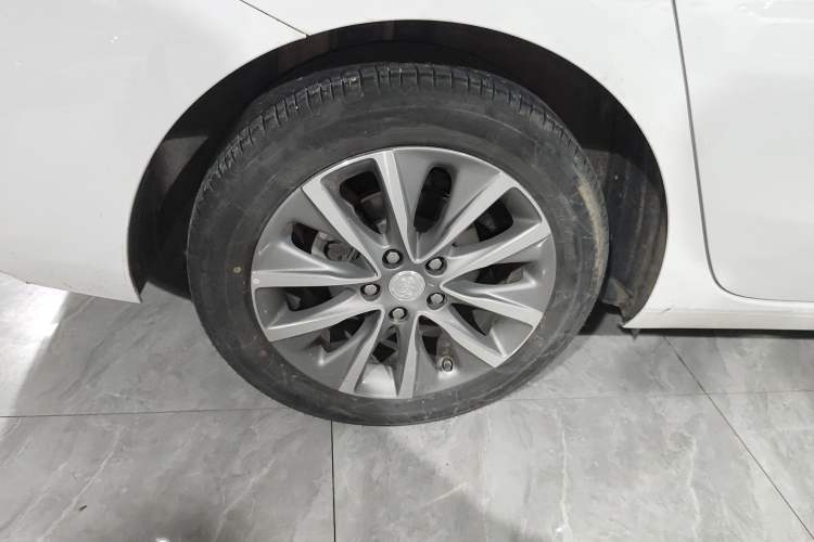 Used Buick GL6 2021 323T Mild Hybrid Connect Luxury Model
