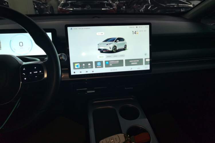 Used AION Y 2023 Younger Star Edition