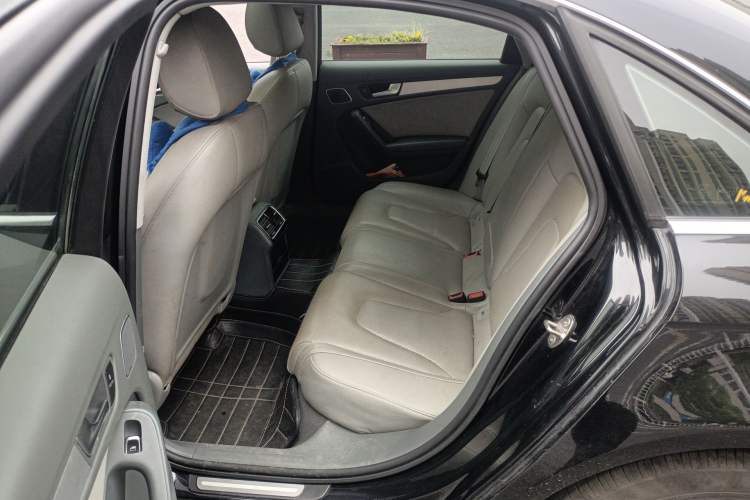 Used Audi A4L 2013 35 TFSI Automatic Standard Model Left Rear Seat