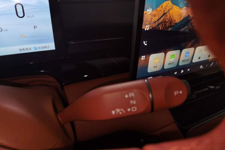 Used Wuling Xingguang S 2025 Model, 130km Flagship Edition