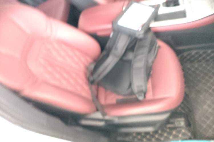 Used JETOUR X70 PLUS 2023 1.6T DCT Stronger 5-Seater
