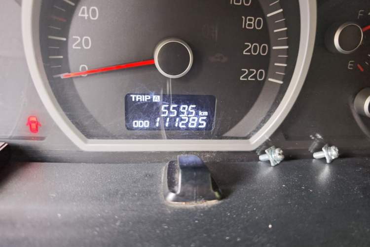 Used Kia Sportage 2013 2.0L Manual Two-Wheel Drive GL Trim Odometer Close Up