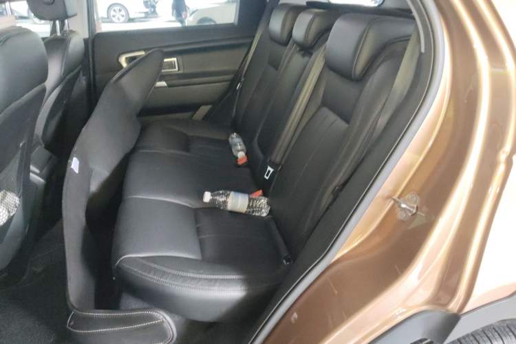 Used Land Rover Discovery Sport 2016 2.0T SE Left Rear Seat