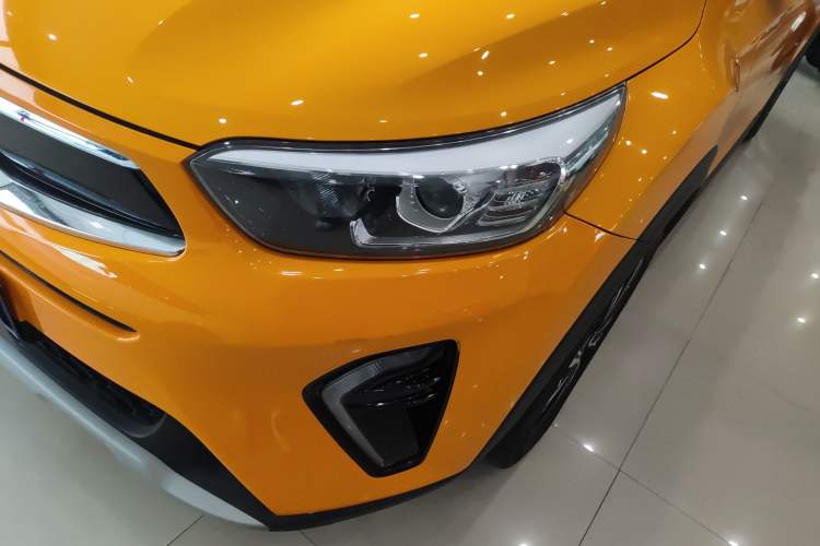 Used Kia kx1 Stonic 2019 1.4L Automatic Fun Edition China VI Left Front Headlight