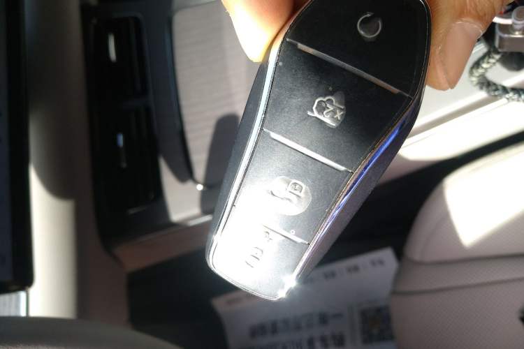 Used BYD Han 2025 DM-i Intelligent Driving Edition 125KM LiDAR Flagship Model
