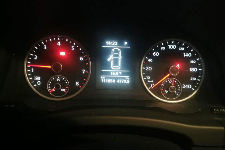 Used Volkswagen Tiguan 2017 300TSI Automatic Two-Wheel Drive Silk Road Comfort Edition Instrument Cluster