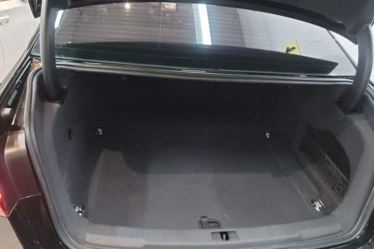 Used Audi A6L 2018 30th Anniversary Edition 35 TFSI Sport Edition
