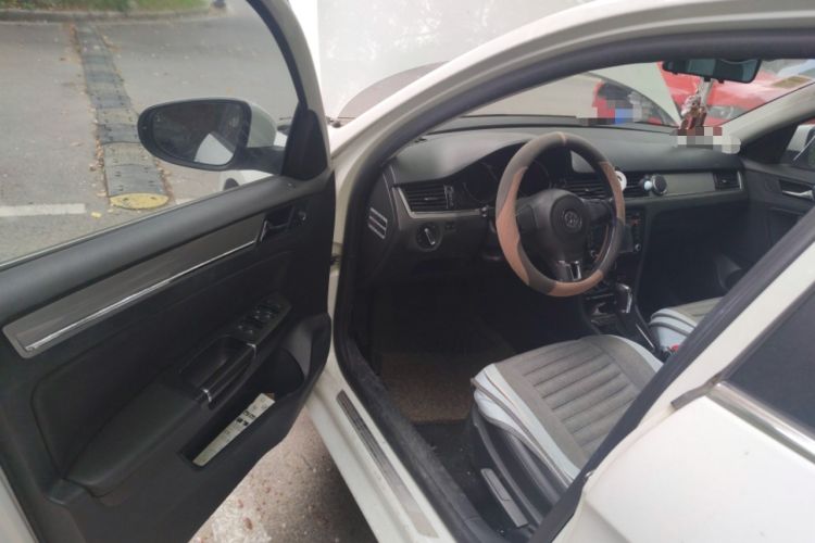 Used Volkswagen Bora 2014 1.6L Automatic Comfort Model Driver Seat