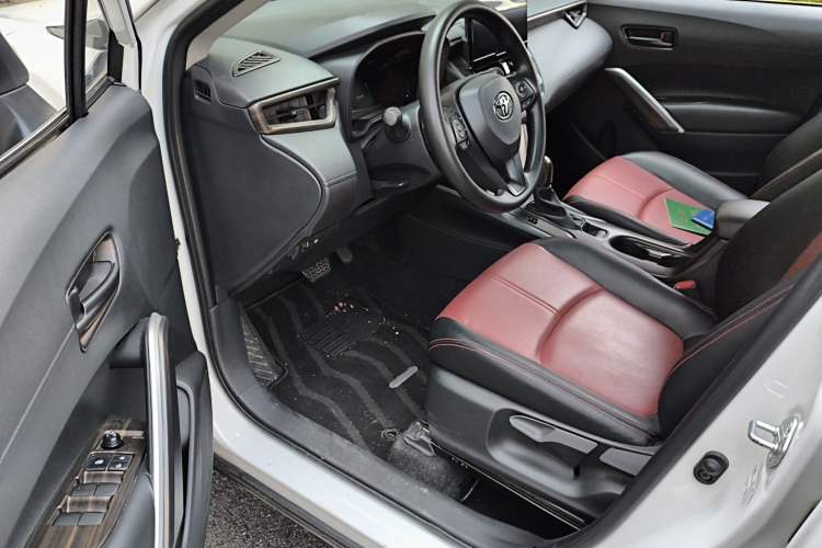 Used Toyota Corolla Cross 2023 Dual-Motor 2.0L Pioneer Edition