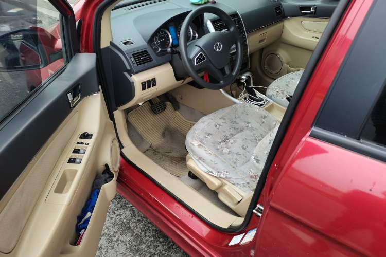 Used BAIC E Series 2012 Hatchback 1.5L Automatic Leshang Version
