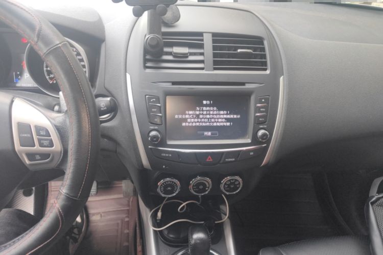 Used Mitsubishi ASX 2013 2.0L CVT 4x4 Flagship Edition Audio And AC Panel