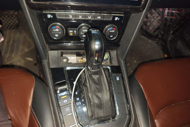 Used Volkswagen Lamando 2015 280TSI DSG Comfort Edition
