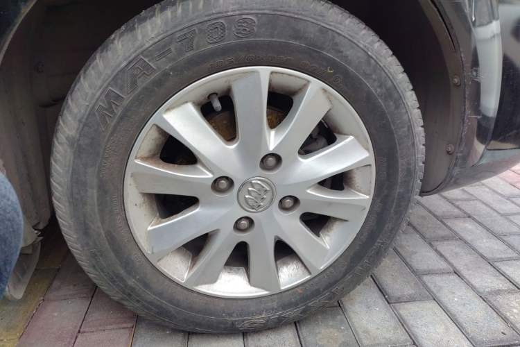 Used Buick Excelle 2013 1.5L Manual Luxury Model
