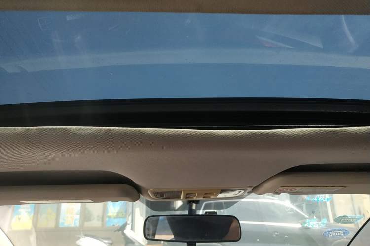 Used Haval H1 2016 Revised Version Blue Badge 1.5L AMT Luxury Edition Headliner