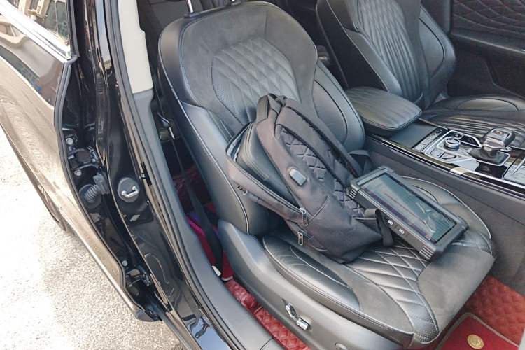 Used Hongqi HS5 2022 Revised Version 2.0T Smart Connect Flagship Edition
