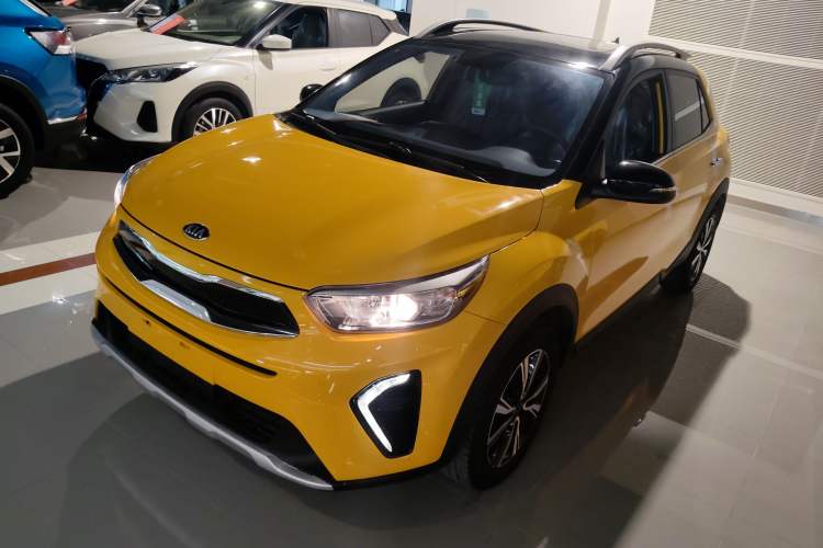 Used Kia kx1 Stonic 2021 1.4L CVT Fun & Sunroof Model