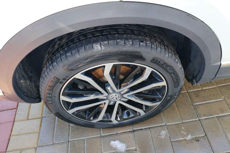 Used Volkswagen T-ROC 2020 280TSI DSG Two-Wheel Drive Comfort Version Right Rear Wheel Hub