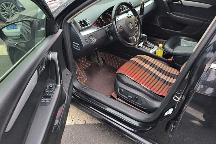 Used Volkswagen Magotan 2015 1.8TSI Advanced Model Driver Seat