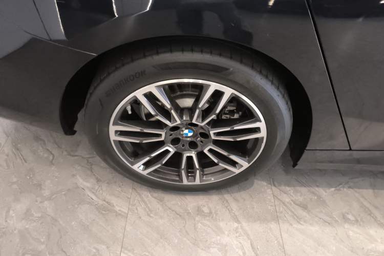 Used BMW 5 Series 2024 530Li Leading Model M Sport Package