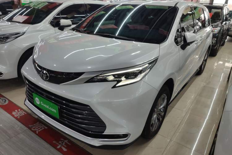 Used Toyota SIENNA 2024 2.5L Hybrid Four-Wheel Drive Prestige Edition