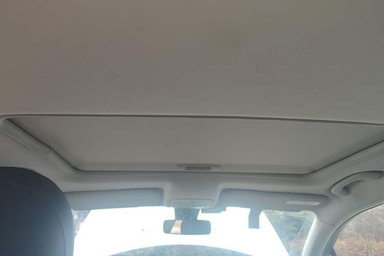 Used Citroen C5 2014 1.6T Automatic Luxury Model Headliner