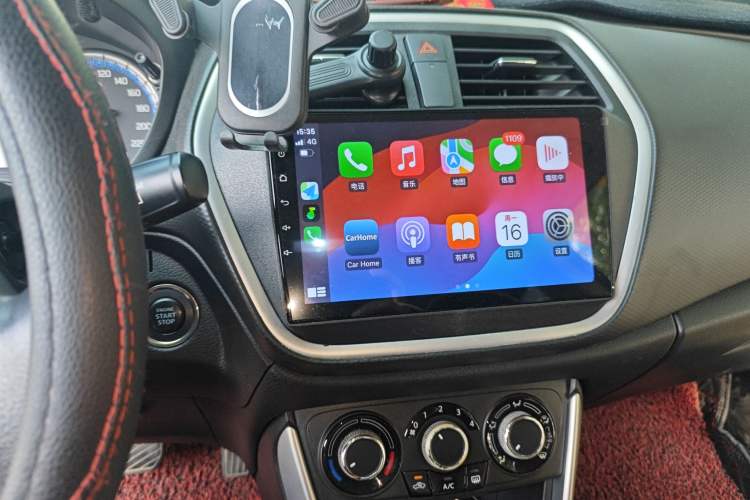 Used Suzuki S-Cross 2014 1.6L CVT Two-Wheel Drive Entry Model
