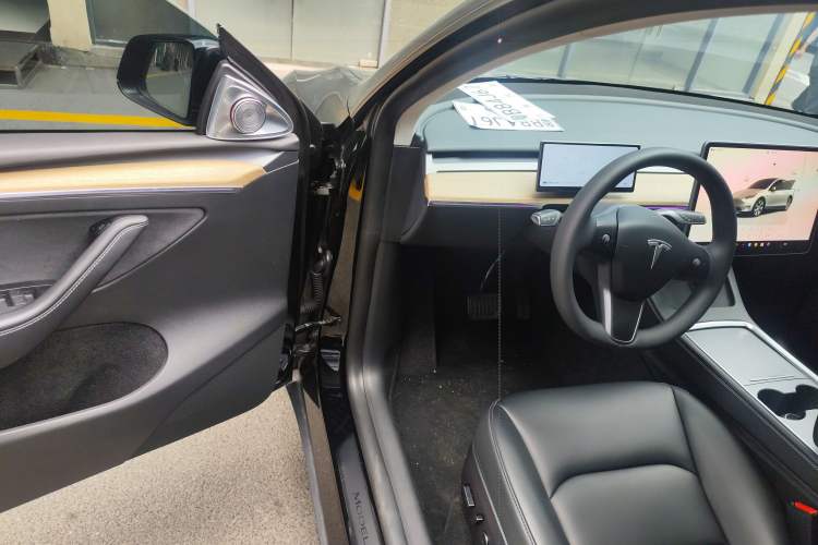 Used Tesla Model Y 2022 Revised Version Rear-Wheel Drive Driver Seat