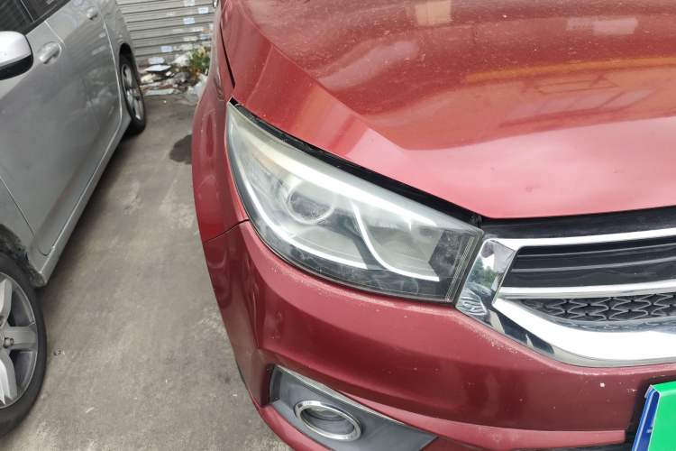 Used Chery Tiggo 3 2014 1.6L CVT ZhiShang Edition Right Front Headlight