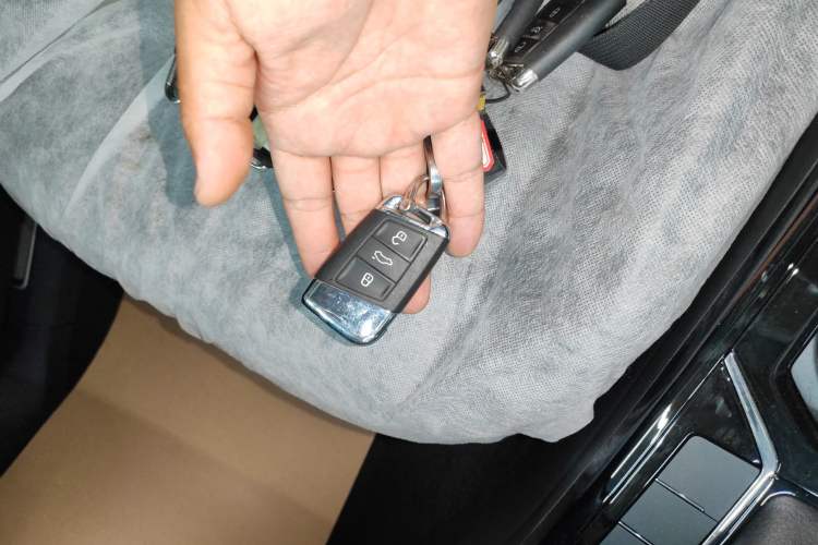 Used Volkswagen Passat New Energy 2025 430 PHEV Hybrid Business Edition Interior 1