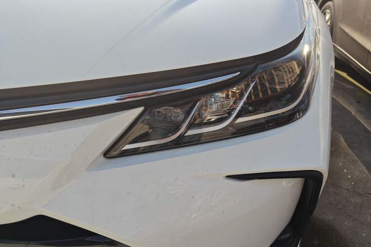 Used Toyota Corolla 2021 Dual-Motor 1.8L E-CVT Elite Edition