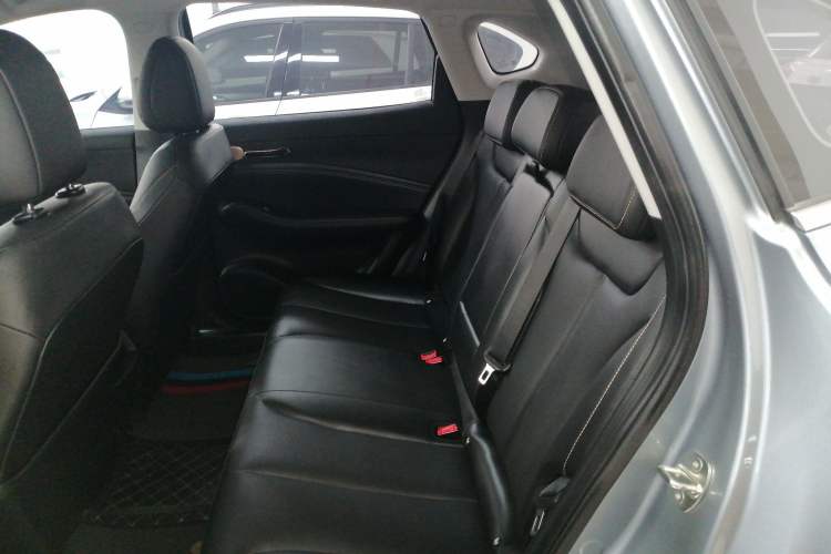 Used Baojun Yunhai 2024 500km Pure Electric Version Left Rear Seat