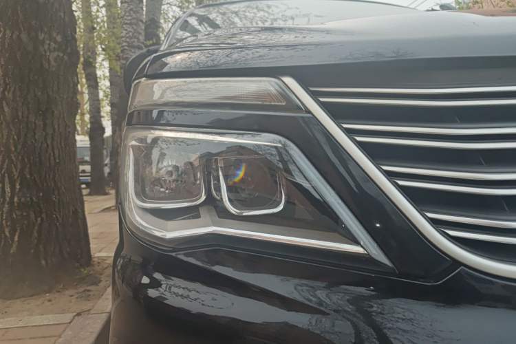 Used FORTHING Lingzhi 2018 M5L 1.6L 7-Seater Comfort Model