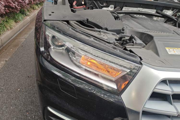 Used Audi Q5L 2020 40 TFSI Prestige Edition Right Front Headlight