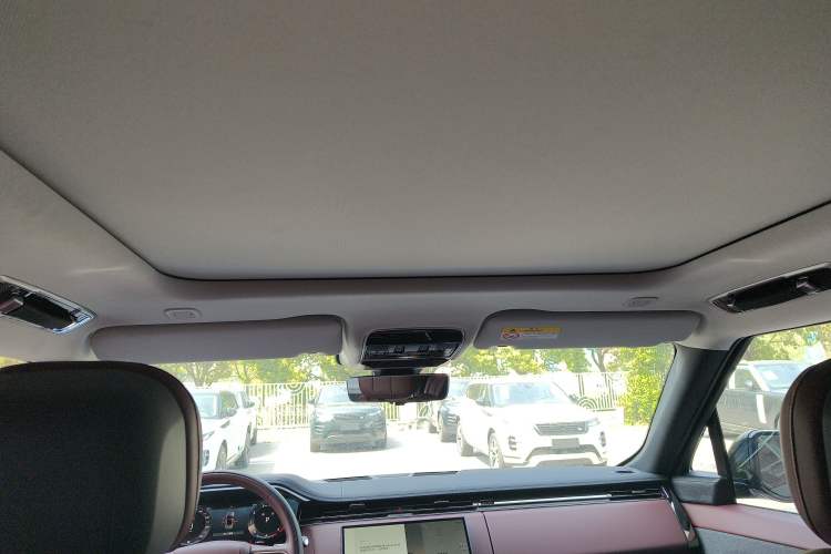 Used Land Rover Range Sport 2024 400PS Dynamic HSE Headliner