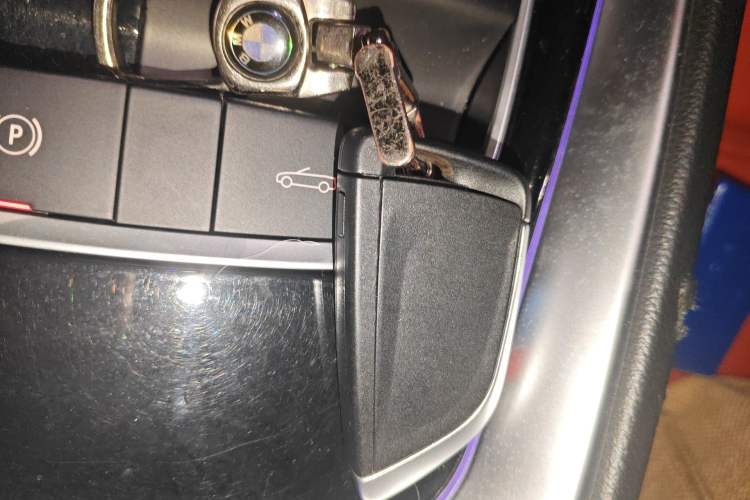 Used BMW Z4 2019 sDrive 25i M Sport Package Vehicle Key