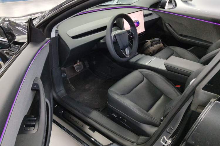 Used Tesla Model 3 2025 Rear-Wheel-Drive Version
